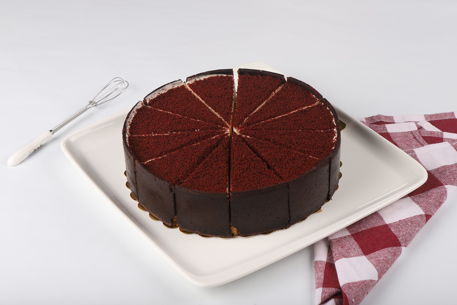 Oreo Red Velvet Cheesecake